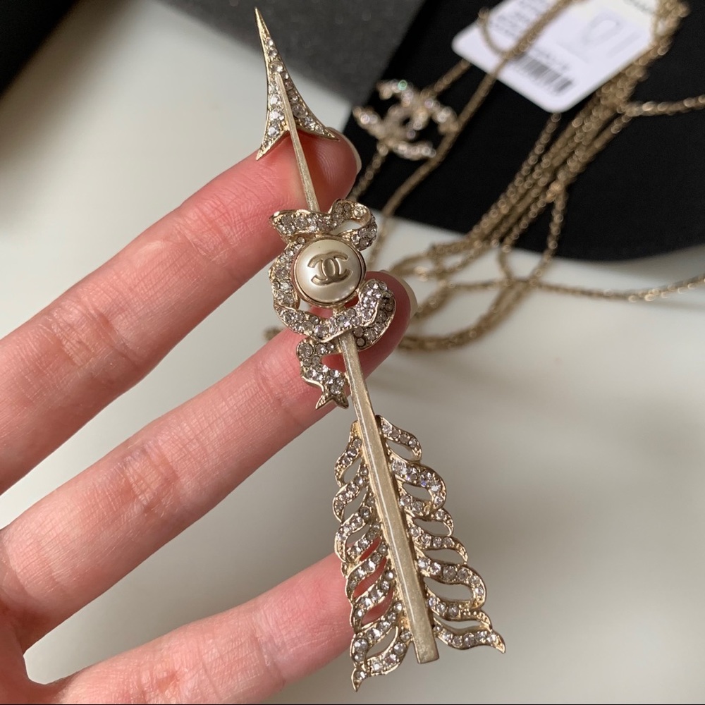 Chanel arrow long necklace - Picture 6 of 16